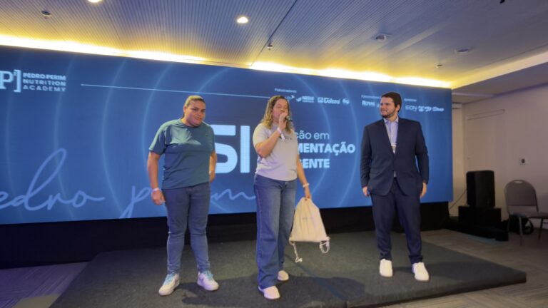 Instituto Guia Social recebe 90 kg de alimentos arrecadados durante formação em nutrição no Recife